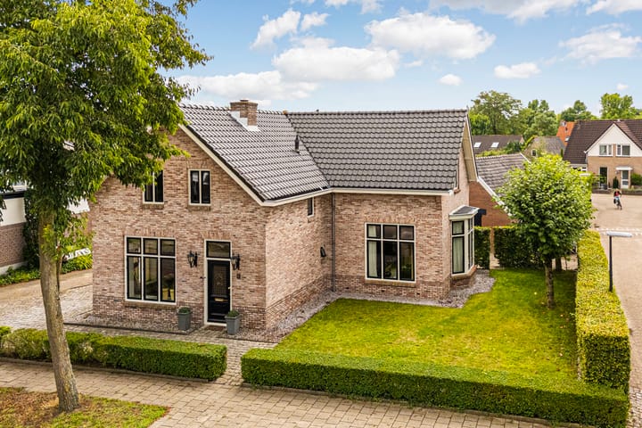 Veenhuizerweg 8 in Apeldoorn foto