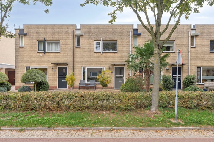 Veenmeer 35 in Houten