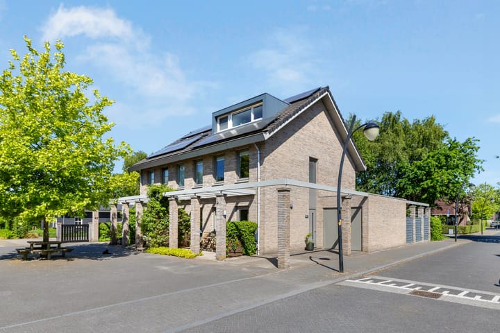 Veenslagen 45 in Amersfoort Foto