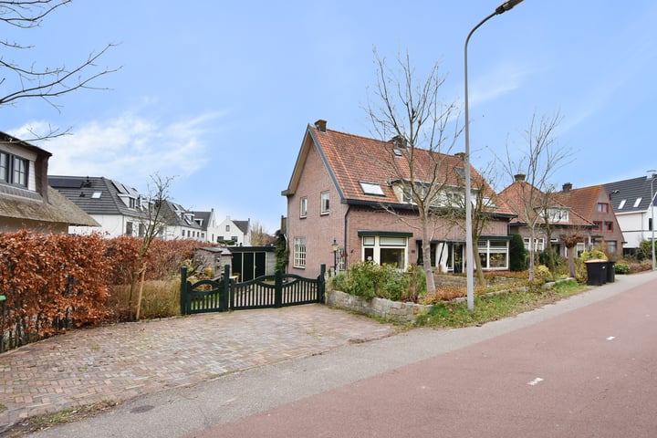 Veenweg 140 in 's-Gravenhage