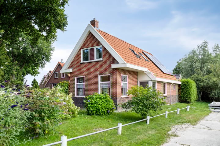 Photo of property Veenweg 2, Finsterwolde