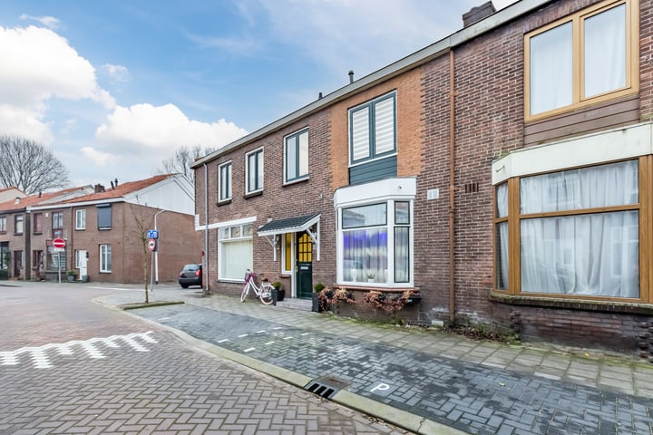 Veeringstraat 52 in Zaandam