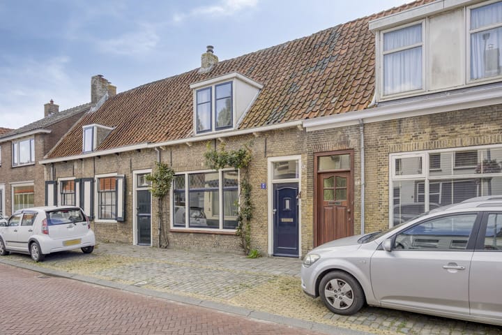 Veerstraat 13 in Nieuw- en Sint Joosland