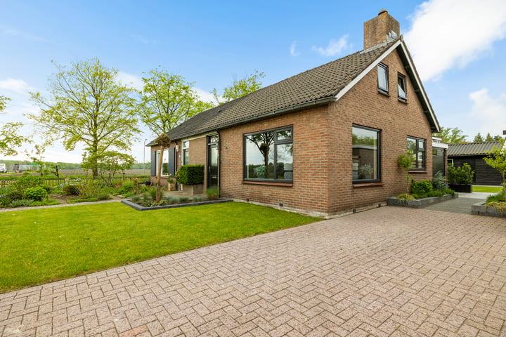 Photo of property Veldakkersweg 36, Exloo