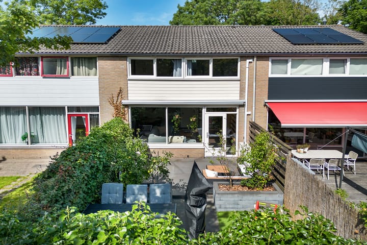 Photo of property Veldbies 26, Leeuwarden