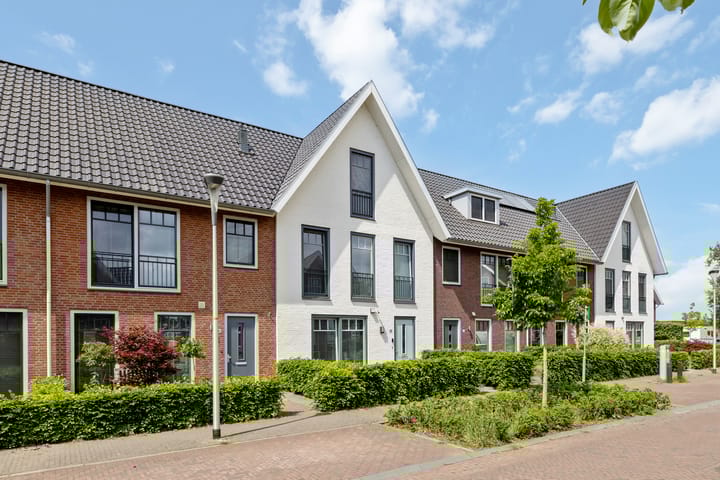 Veldhof 8 in Raalte foto