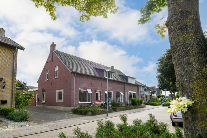 Veldstraat 46A in Helden