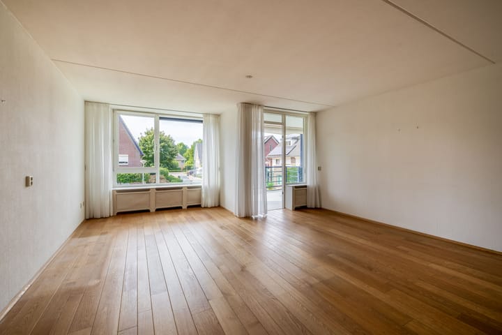 Photo of property Veldzuring 23, Venlo