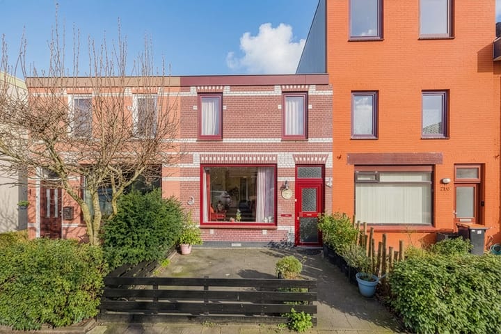 Velserduinweg 252 in IJmuiden