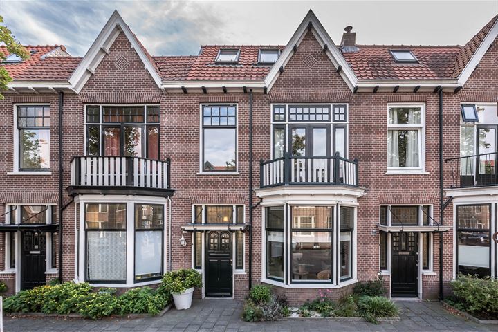 Velserstraat 81 in Haarlem