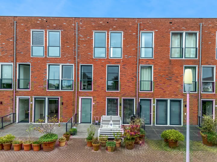 Veluwemeer 172 in Woerden