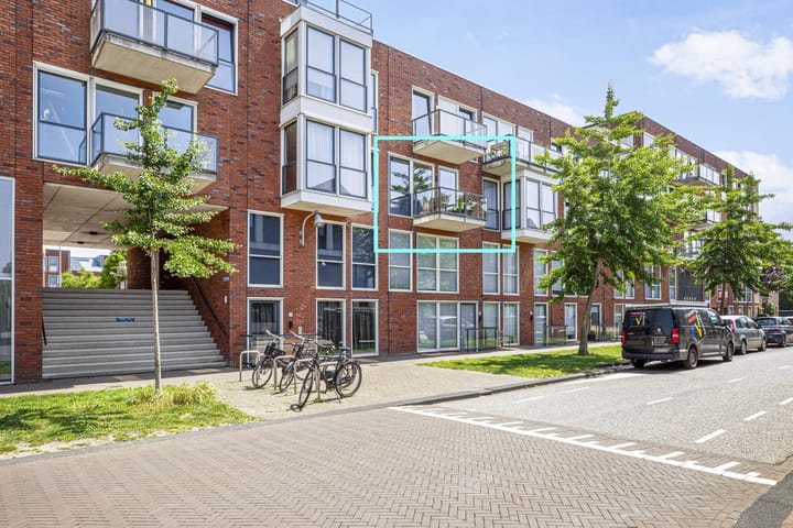 Veluwemeer 22 in Woerden