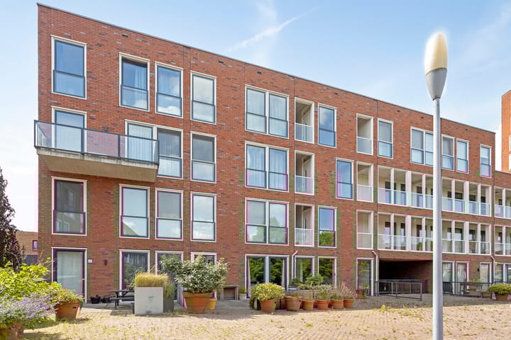 Veluwemeer 6 in Woerden
