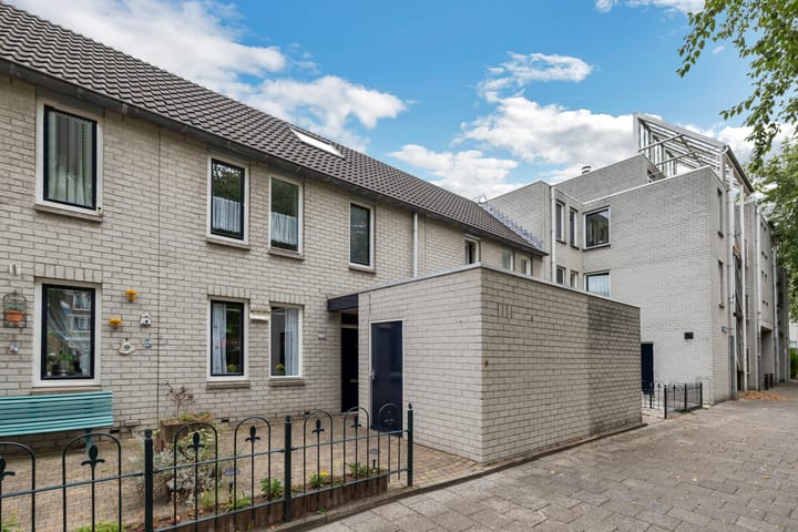 Vendelhof 70 in Schiedam