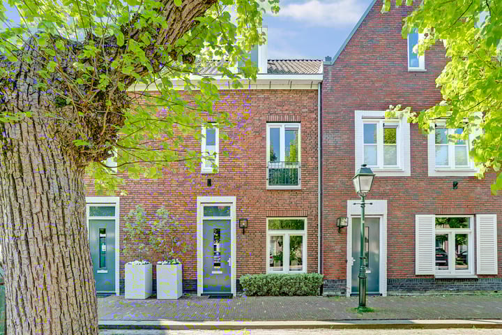 Venestraat 28 in Geertruidenberg Foto