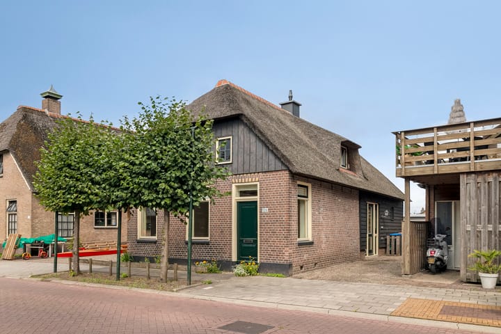 Veneweg 126 in Wanneperveen