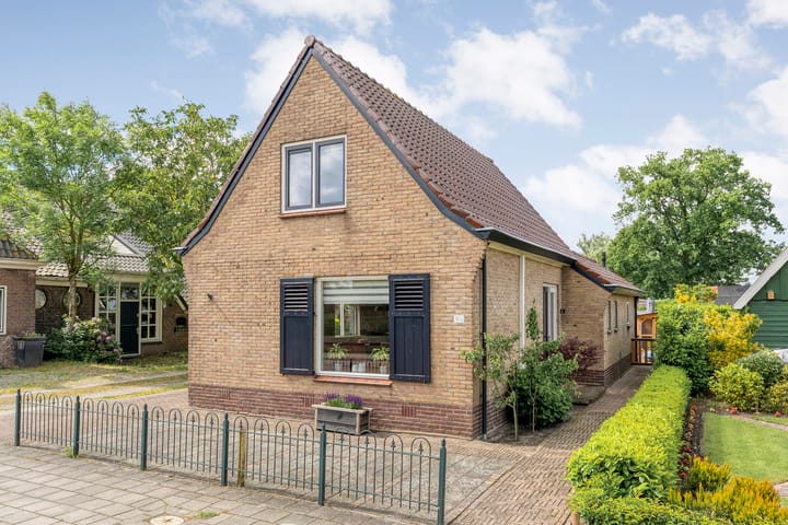 Veneweg 96 in Wanneperveen