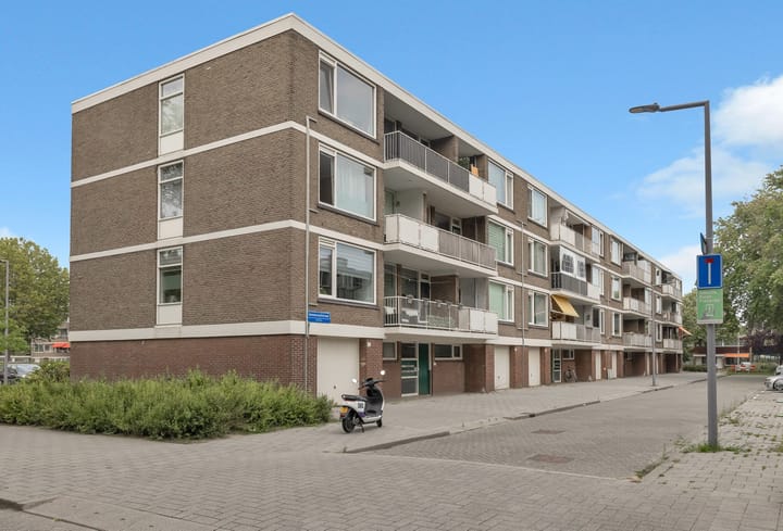 Photo of property Vennecoolstraat 55, Rotterdam