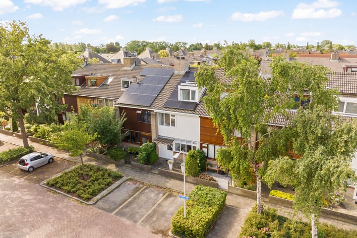 Venusstraat 16 in Sassenheim