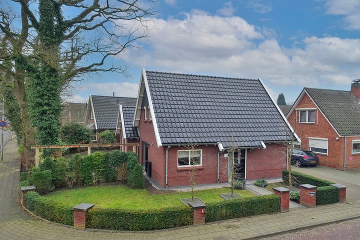 Verbeekstraat 14 in Delden