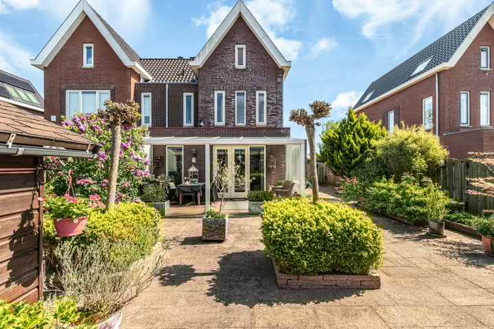 Verbeekstraat 9 in Hoofddorp