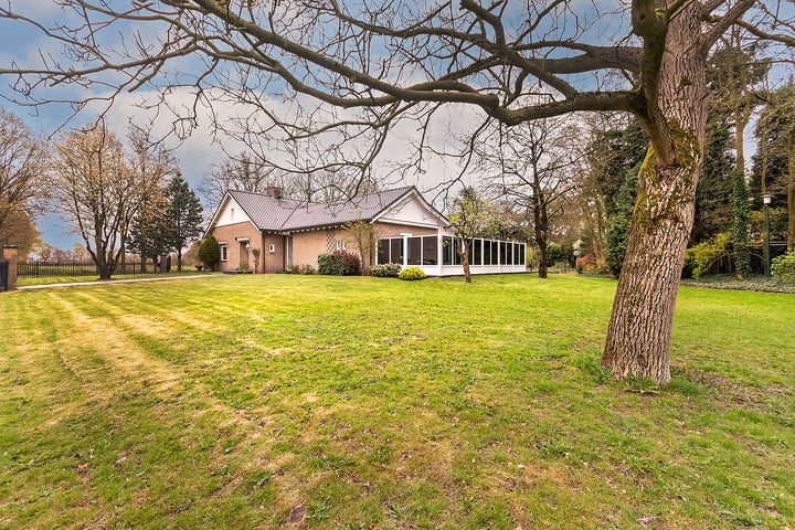 Photo of property Verbindingsweg 7, Zeeland
