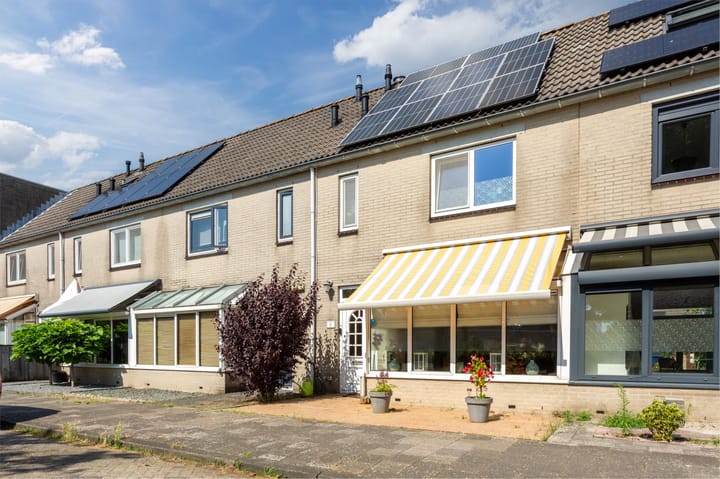 Vergeet-mij-nietjestraat 11 in Almere foto