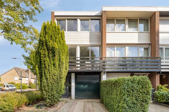 Verhulstlaan 242 in Tilburg