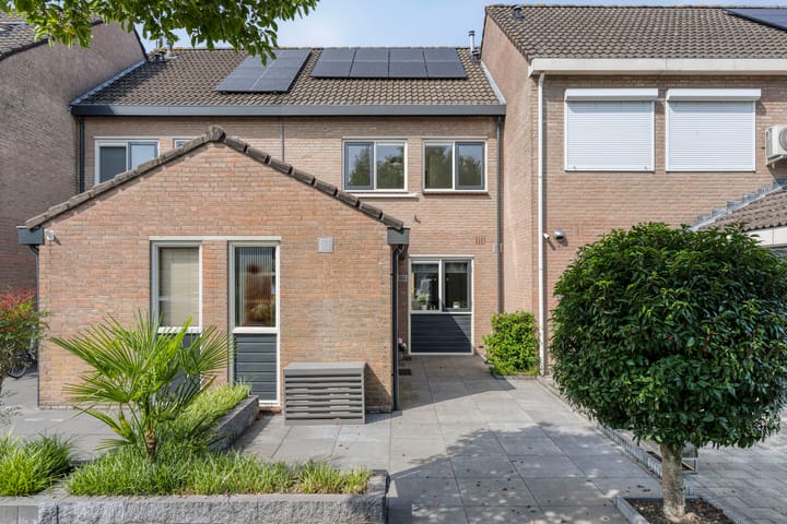 Photo of property Vermeerplantsoen 154, Drunen