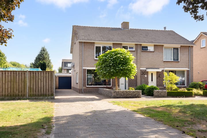 Photo of property Vermeerstraat 12, Sprang-Capelle