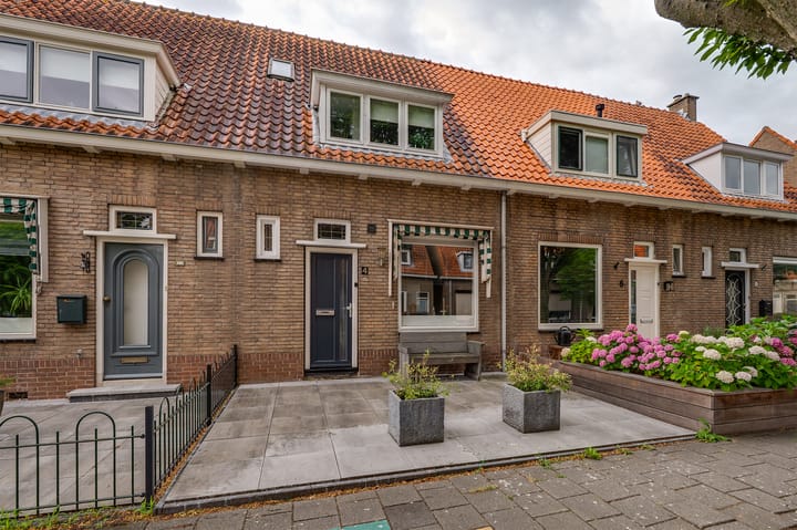 Photo of property Vermeerstraat 4, Sliedrecht