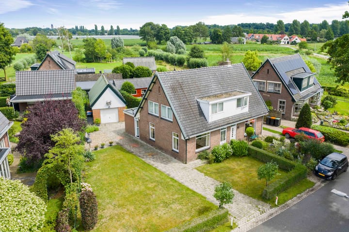 Photo of property Vermeersweg 17, Twello