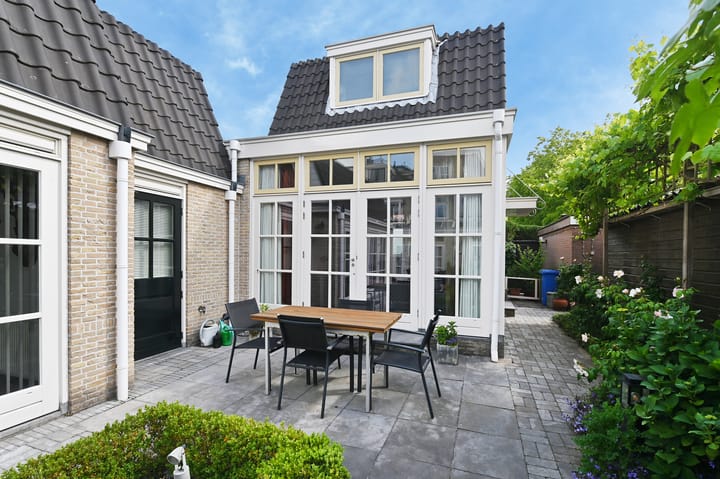 Verwersdijk 132C in Delft photo