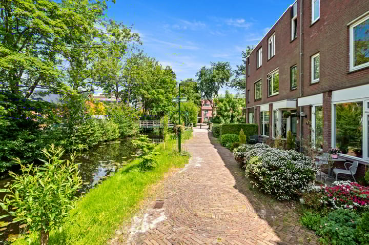 Veurse Achterweg 35 in Leidschendam