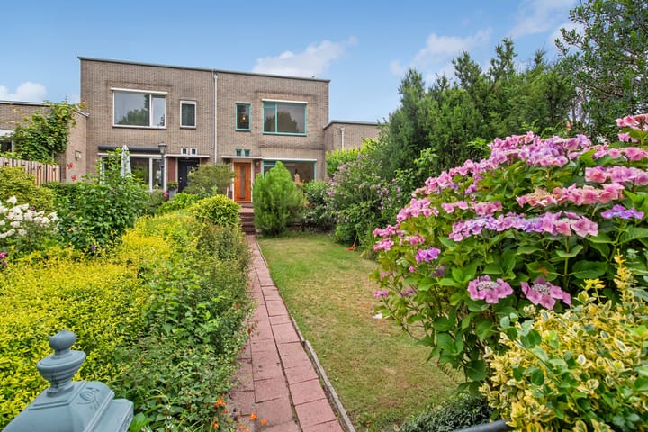 Veursestraatweg 107 in Leidschendam