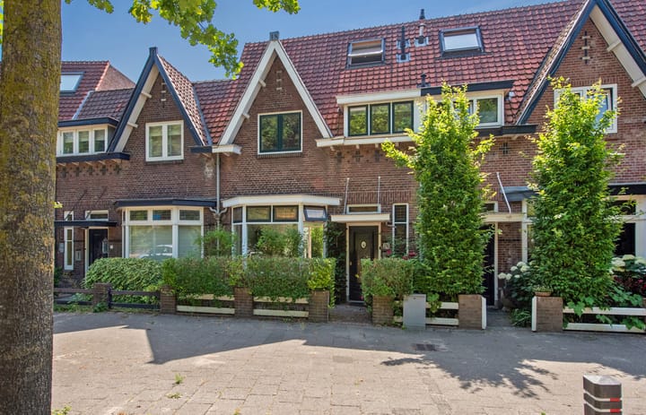 Veursestraatweg 230 in Leidschendam