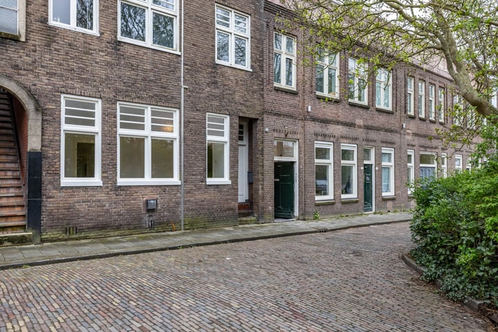 Photo of property Viaductstraat 1, Groningen