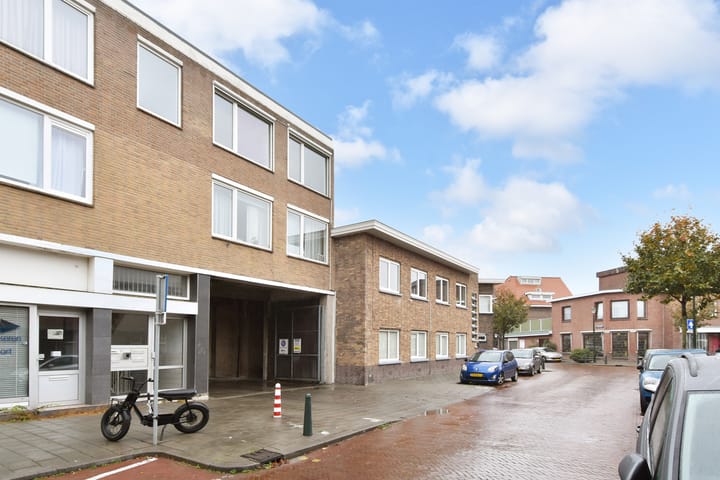 Photo of property Viandenstraat 30, 's-Gravenhage