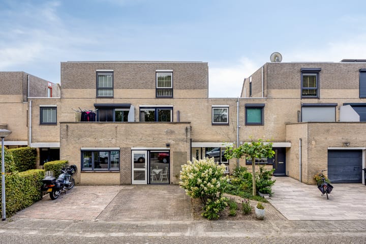 Photo of property Victoria Regiastraat 42, Almere