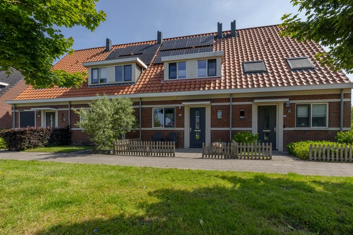 Vierhuisterweg 26B in Surhuisterveen