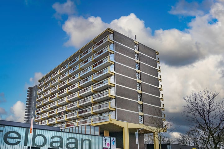 Vijf Meilaan 130 in Leiden