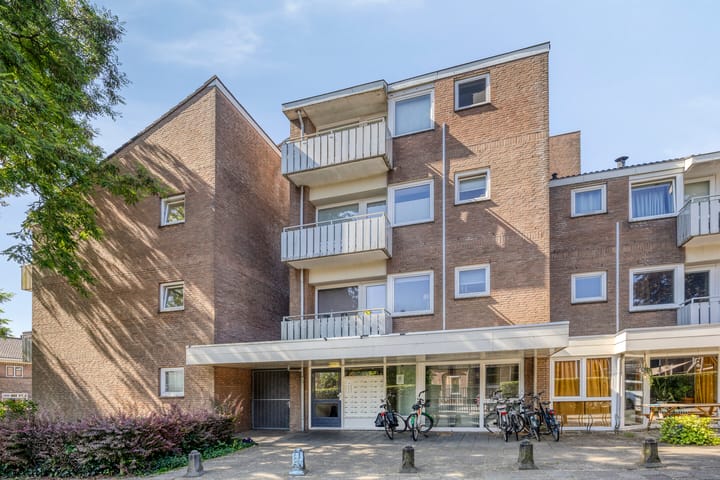 Vijverlaan 1-6 in Arnhem