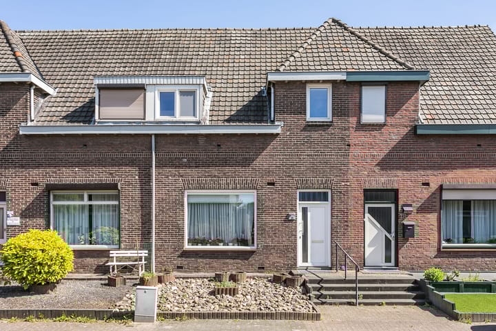 Vijverstraat 20 in Brunssum