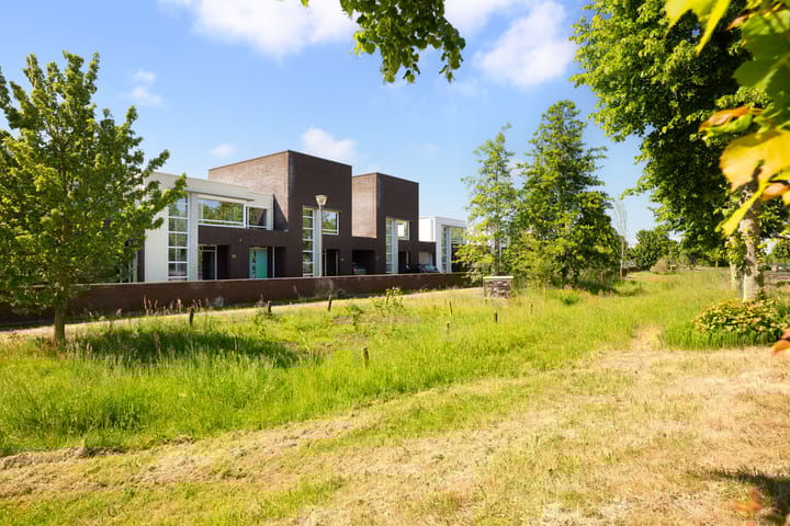 Villa Spaanse Ruiter 76 in Waalwijk