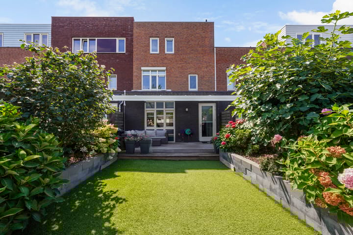 Villa Waterranonkel 20 in Waalwijk