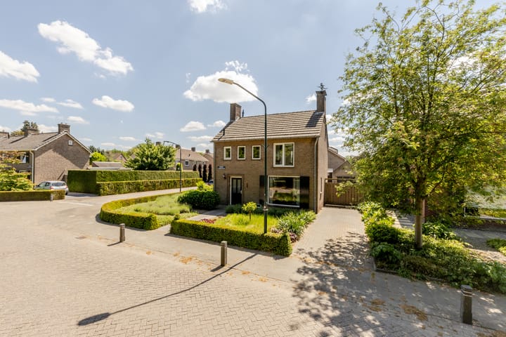 Vincent van Goghstraat 1 in Helvoirt