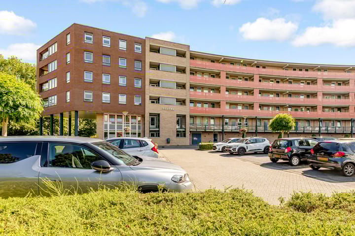 Photo of property Vincent van Goghstraat 168, Almere