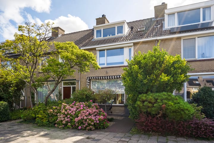 Vincent van Goghstraat 23 in Lisse