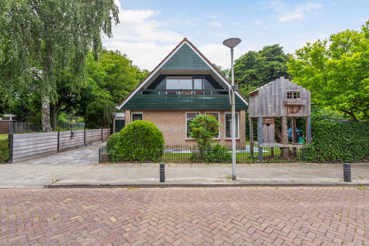 Vincent van Goghstraat 3 in Rozenburg
