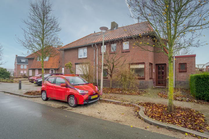 Photo of property Vindelsweg 5, Tegelen